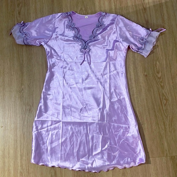 NWOT Short Sleeve Purple Nightgown - Picture 1 of 4